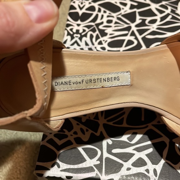 DVF Alara - Picture 5 of 7